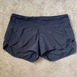 Lululemon size 6 speed up shorts